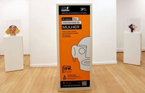Dia Internacional da Mulher- Cabeçudo by GAF