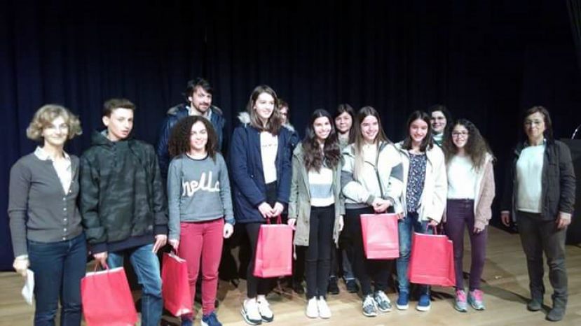 Premio para aluna da Escola.