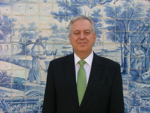 Agradecimento de Sua Excelência o Embaixador do Brasil em Portugal - Minuto de silêncio